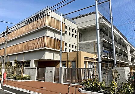 大田区立大森第四小学校(557m)