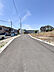 その他：幅員6.0mのゆとりある区域内道路で、車の出入りもスムーズに行えます。見通しがよく、お子様の通学やお出かけ時にも安心感のある道路環境です。新しく整備された綺麗な舗装も嬉しいポイントです。