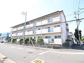 サングリーン長原  ｜ 大阪府大阪市平野区長吉長原西2丁目9-14（賃貸マンション3LDK・1階・65.62㎡） その1