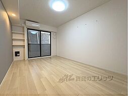 近鉄奈良線 学園前駅 徒歩20分の賃貸アパート 2階1Kのリビング/ダイニング