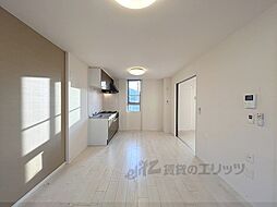 近鉄奈良線 東生駒駅 徒歩7分の賃貸アパート 2階1LDKのリビング/ダイニング