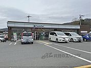 ファミリーマート　奈良白毫寺店まで650メートル