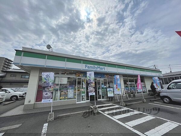 画像25:ファミリーマート　桜井薬師町店まで1900メートル
