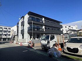 パン　デ　メゾン 301 ｜ 群馬県高崎市新田町1-3（賃貸アパート1K・3階・31.21㎡） その1