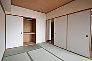 ※同建物の別のお部屋の写真です。