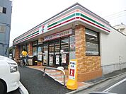 セブンイレブン蕨北町1丁目店 201m