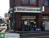 ローソンストア100浦和高砂店 徒歩1分。 60m