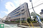 草加市役所 徒歩18分。 1390m