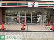セブンイレブン川口駅東口店 徒歩2分。 120m