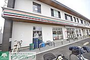セブンイレブン草加新田駅東口店 徒歩4分。 270m