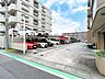 駐車場：【駐車場】