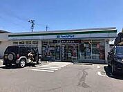 ファミリーマート 江向町三丁目店（329m）