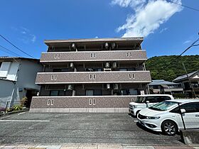 ピエデルモンテ香貫 203 ｜ 静岡県沼津市下香貫145-1（賃貸マンション1LDK・2階・41.80㎡） その1