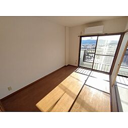 ロイヤルハイツT＆T 2階2DKのリビング/ダイニング