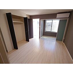 TAKE‐G（テイク　グラン） 1階1Kのリビング/ダイニング