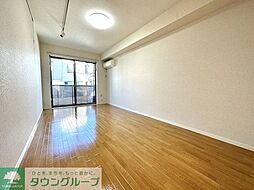 グランメール 102 1階1Kのリビング/ダイニング