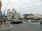 西船橋駅 1100m