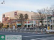 コルトンプラザ 徒歩4分。ショッピングセンター 280m