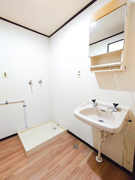 画像14:スペースが確保できる洗面所です