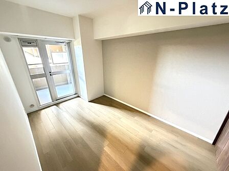 仕事や趣味のスペースとしても活用できる、多用途に使える部屋。