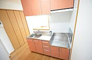 料理好きな人にはおすすめのキッチン！スペースも広いので多く作れますね！