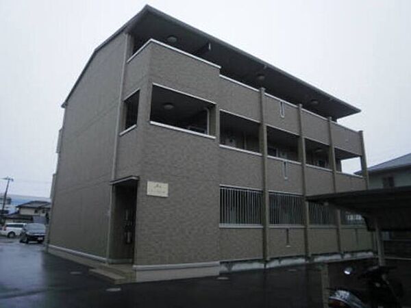 兵庫県姫路市亀山(賃貸アパート1DK・3階・41.95㎡)の写真 その1