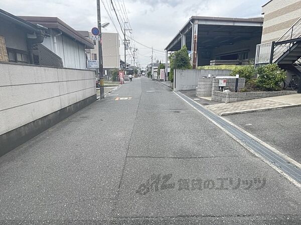 画像11:前面道路