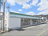 周辺：ファミリーマート　生駒辻町店まで550メートル