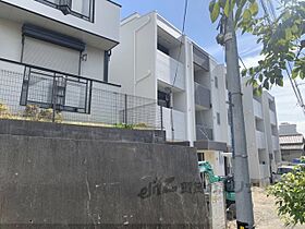 大阪府寝屋川市郡元町（賃貸アパート1LDK・3階・25.87㎡） その1