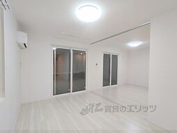 グローリー 1階1LDKのリビング/ダイニング