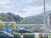 ファミリーマート　生駒壱分インター北店まで410メートル