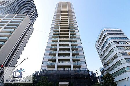 外観|平成23年7月に完成したRC造地上30階建てのタワーマンション。
