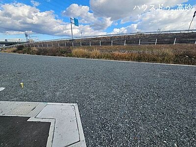 外観：山陽電鉄本線「荒井」駅まで徒歩約24分です。(2024/12/23撮影)