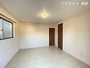 フローリングは畳と比べて耐久性に優れているため、長くお使いいただけます◎(2025/2/10撮影)