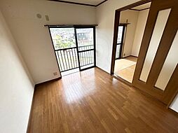 居間
