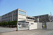 加古川市立東神吉南小学校（367m）