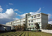 加古川市立平岡中学校（1194m）