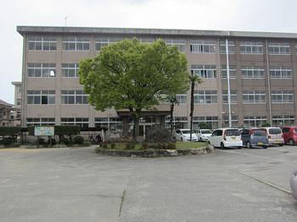 画像15:平岡東小学校（921m）