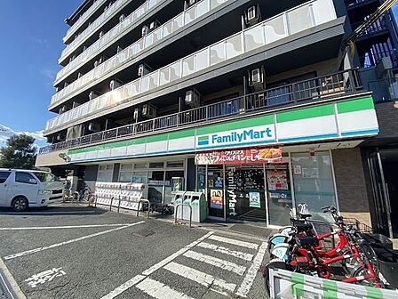 ファミリーマート 此花島屋店 130m