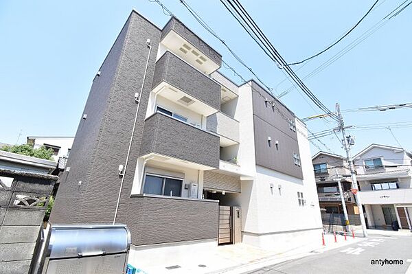 フジパレス吹田3番館 ｜大阪府吹田市泉町3丁目(賃貸アパート1LDK・3階・33.10㎡)の写真 その1