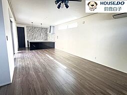 中古戸建　稲生3丁目 5LDKのリビング/ダイニング