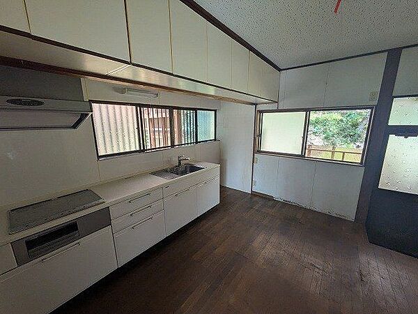 キッチンを拡大表示