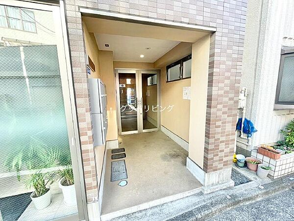 建物エントランス