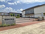 山口市立大内南小学校(549m)