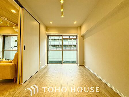 広々としたお部屋は、インテリアを考える楽しみもありますね。
