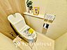 トイレ：清潔感と快適性を兼ね備えた、心地よいトイレ空間。清潔さと快適さを備えたちょうどよいスペース。