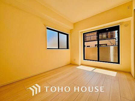 広々としたお部屋は、インテリアを考える楽しみもありますね。