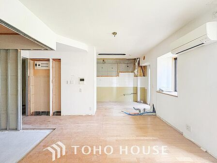 家は、ただ生活する場ではなく、笑顔の毎日、安らぎの日々のために、暮らしを愉しく、快適にする場所。