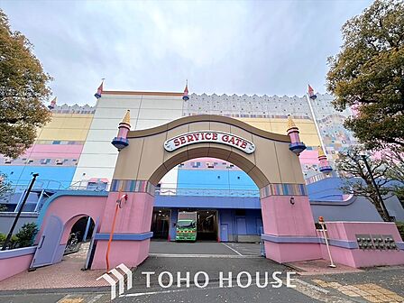 サンリオピューロランド 距離約400m