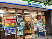 ファミリーマート 湯島一丁目店（219m）